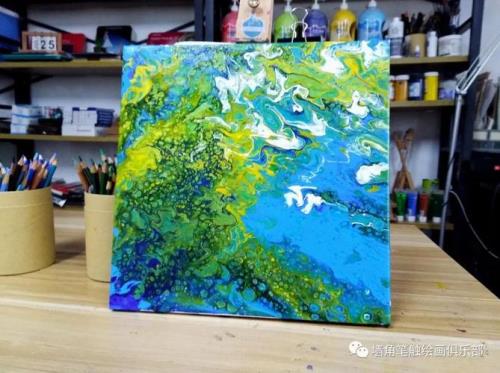 流淌笔是不是可以在墙上画
