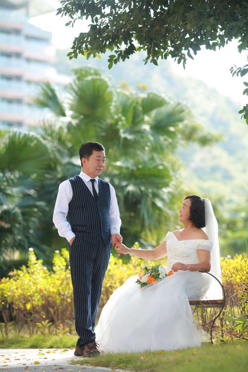 祝嫂子蓝宝石婚文案
