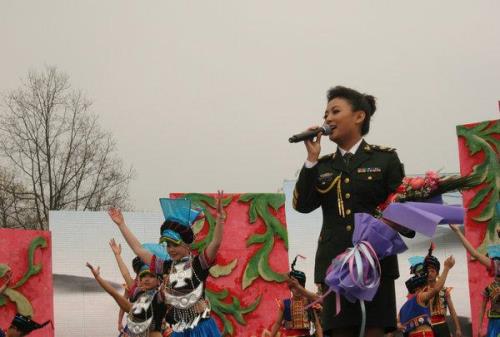 幺妹住在十三寨原唱阿鲁阿卓