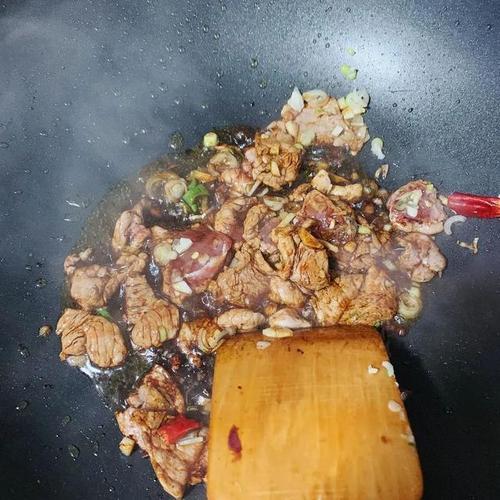 做饭尝不出来咸淡了什么原因