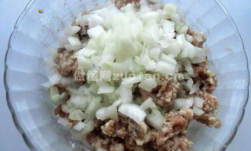 羊肉洋葱包子做法