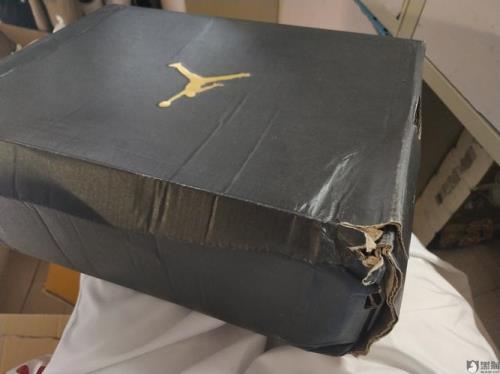 nike官网买鞋鞋盒破损咋办