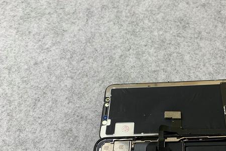 手机屏幕一顿一顿的