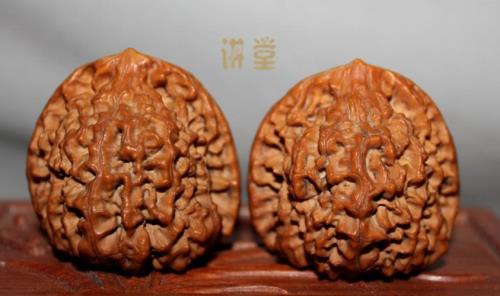 文玩核桃玩几年能变砂仁