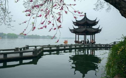 什么天堂什么苏杭诗句