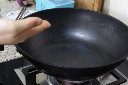 如何快速除锅底铁锈