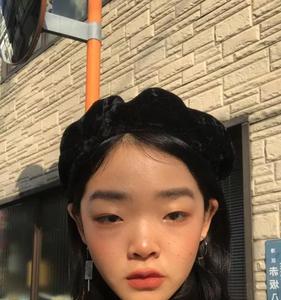 眼间距宽塌鼻梁怎么化妆