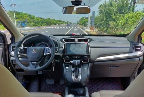 2022本田crv2.0t四驱落地价内饰