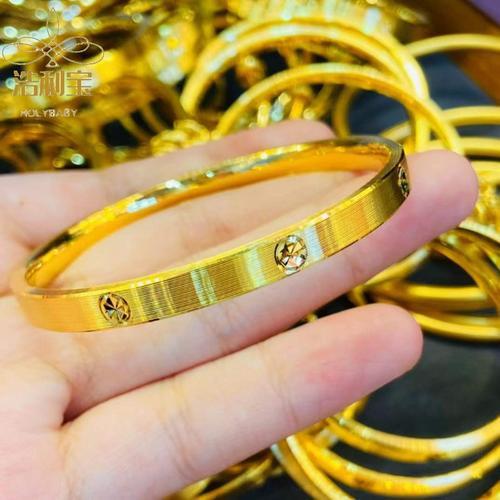 为什么金店送的手镯盒都有气味