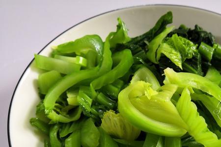 炒青菜放姜蒜吗