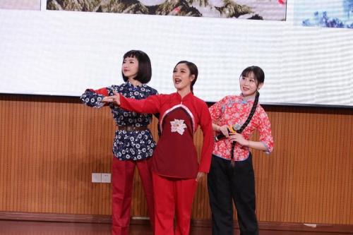 红梅赞与珊瑚颂的曲调为何相同