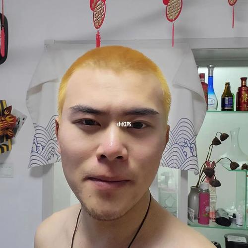 寸头染发伤头皮吗