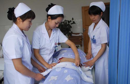 公立医院在编护士有多少