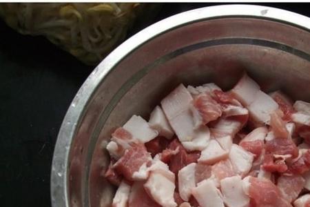 清蒸五花肉的做法肥而不腻