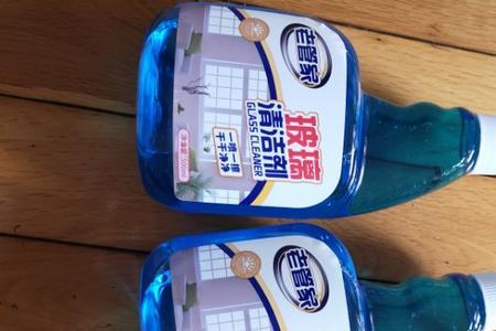 家用玻璃水怎么用