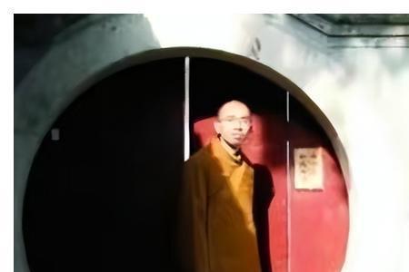 形容出家人漂亮的词语