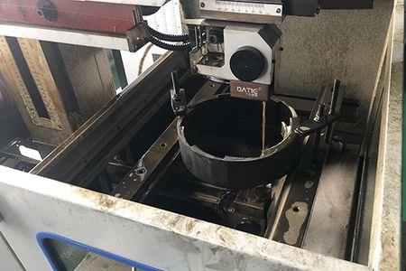 线割机能打孔吗