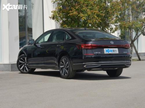 大众迈腾330豪华型2022款报价