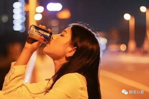 独饮一杯伤心酒歌曲原唱