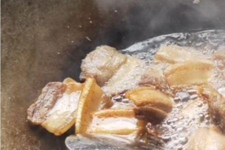 熬五花肉油渣最正确的方法