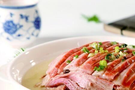 瓦罐蒸牛肉做法