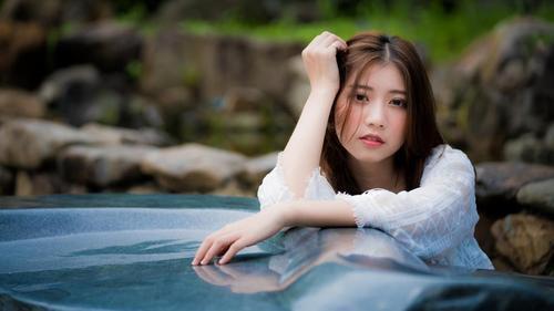 女生谦虚怎么幽默回复
