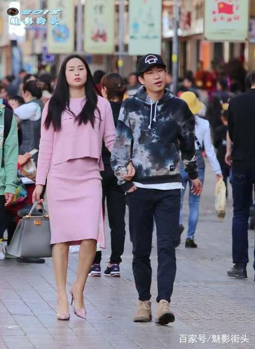 为什么男朋友喜欢让我挽着手