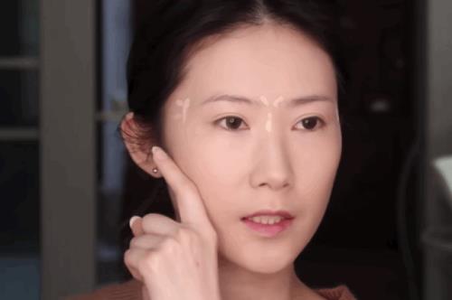 拍视频时脸为什么会闪动