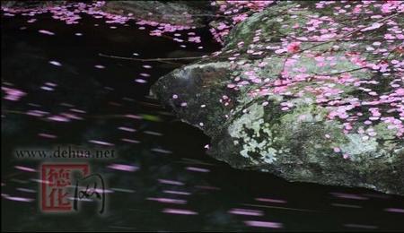 叶落花飘成语