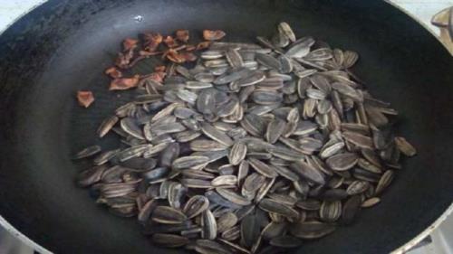 瓜子肉该怎么炒
