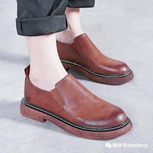 皮鞋什么颜色是百搭色