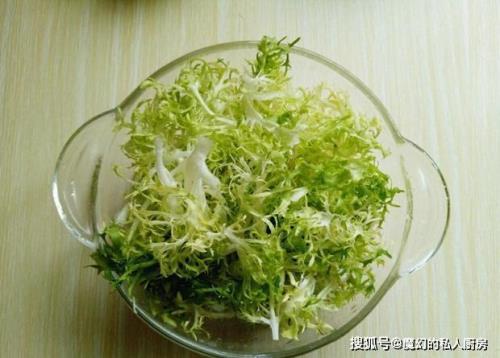 苦苣夏季高温育苗方法
