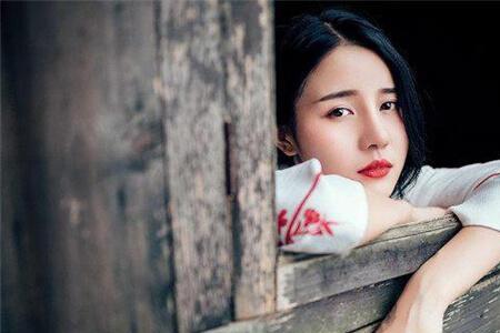 女生说至少你不在什么意思