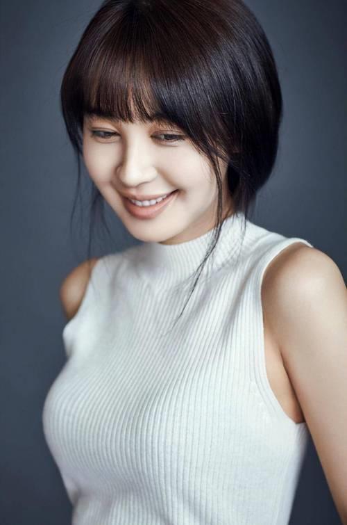 李菲儿和杨颖哪个漂亮