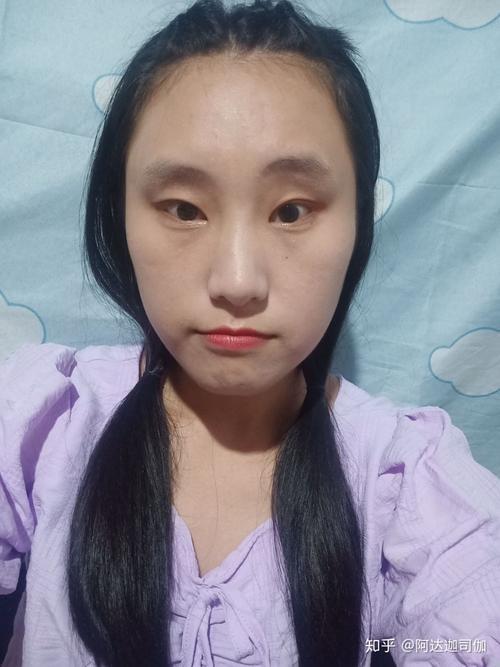 为什么前置摄像头拍，嘴怎么歪了