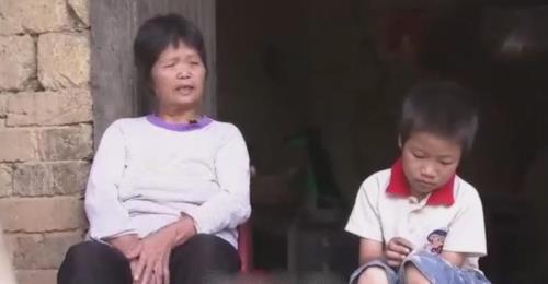 为什么孙子长得像奶奶