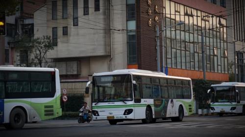 公交车空放是什么意思