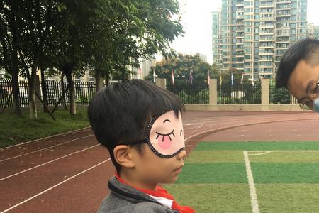 贴鼻子游戏怎么玩