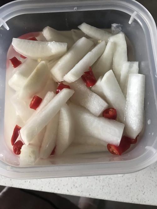 腌萝卜用白米醋一样吗