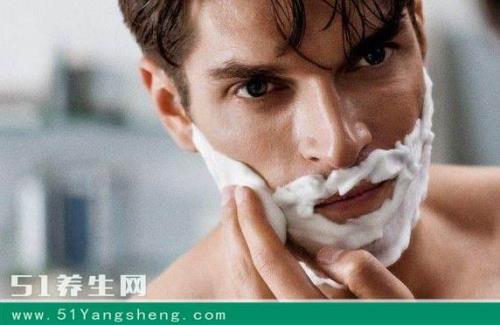 为什么男人喜欢女生帮他刮胡子