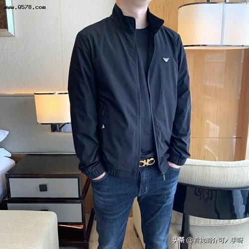 外面的小混混一般穿什么衣服