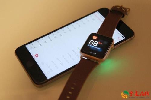 applewatch充电时间颜色