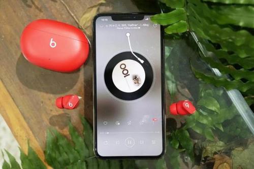beats studio buds用华为手机充电器可以充嘛