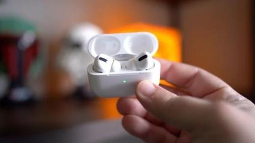 airpods3是长按开机吗