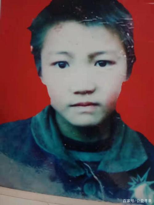 跟妈妈旅游失踪的男孩找到了吗