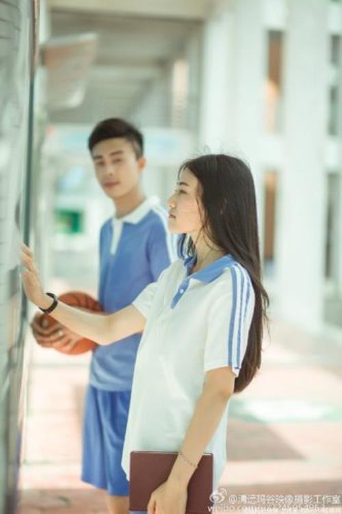 关于青春校园暗恋的花
