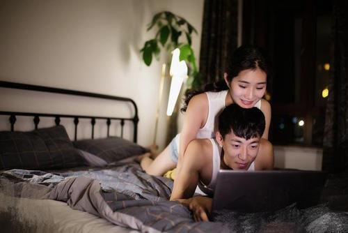 为什么我女友总是拒绝我去找她