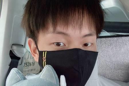 飞牛和fly是一个人吗