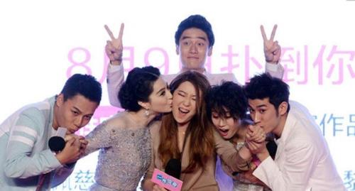 女生献吻是什么意思