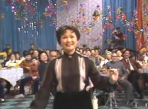 第一届春晚是哪一年